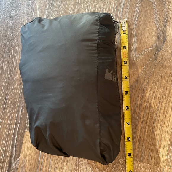 REI Lightweight Packable Insulated Jacket - Picture 6 of 6